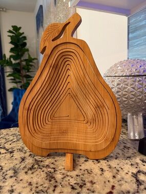 Vintage Pear-Shaped Layered Bamboo Trivet / Fruit Basket